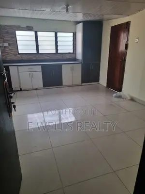 4bdrm House in Nyaniba for sale