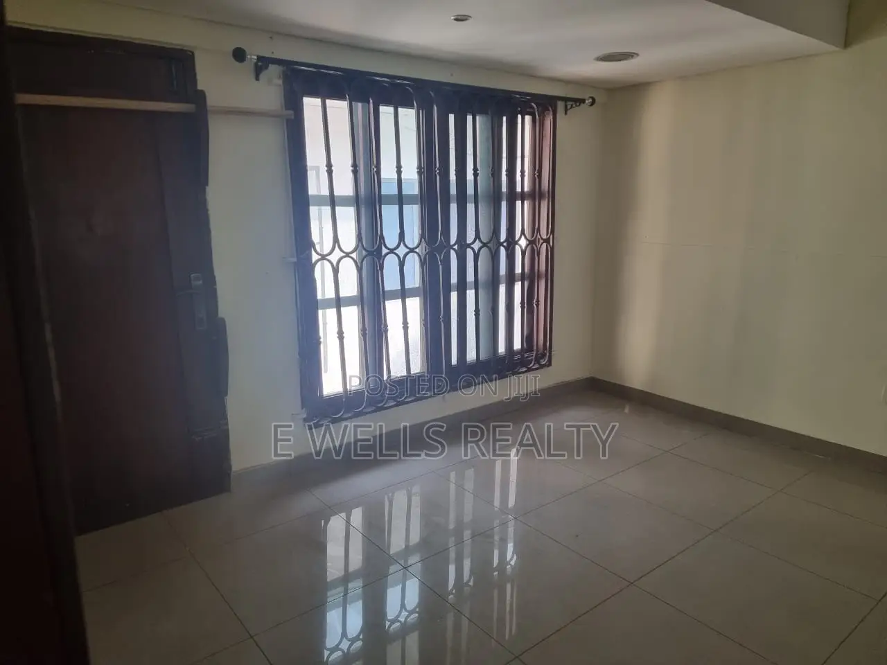4bdrm House in Nyaniba for sale