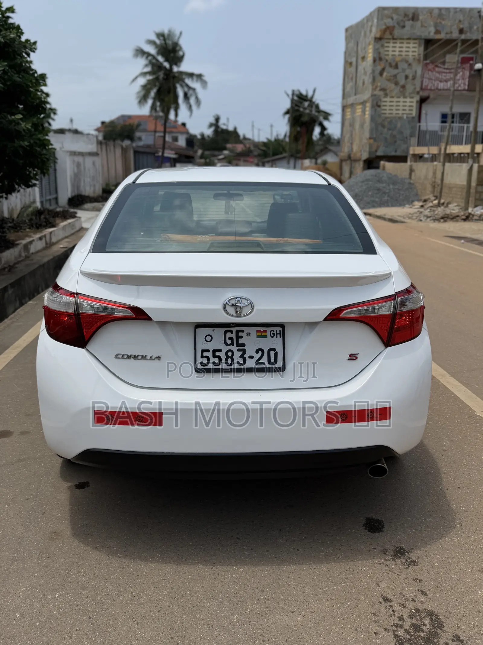 Toyota Corolla S 4dr Sedan (1.8L 4cyl CVT) 2015 White