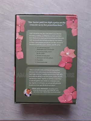 Thrive Devotional Bible for Women (NLT) With Thumb Index