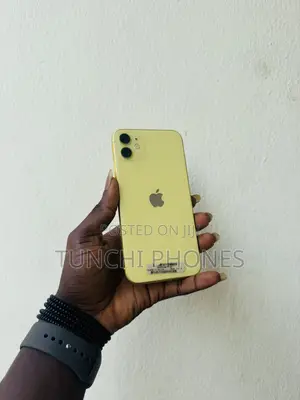 Apple iPhone 11 64 GB Yellow