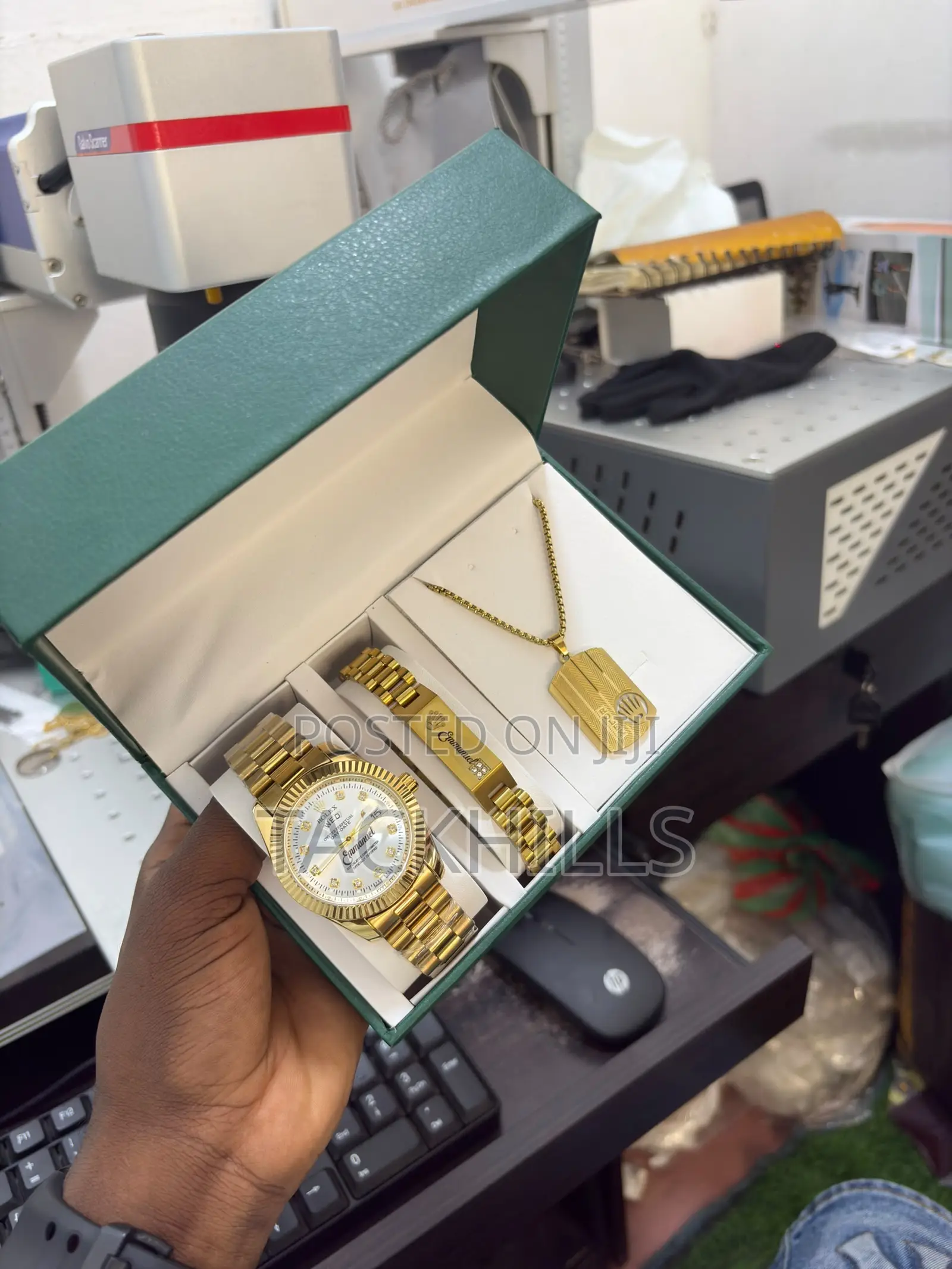 Customize Watch Set
