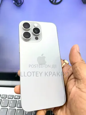 Apple iPhone 15 Pro Max 256 GB Silver
