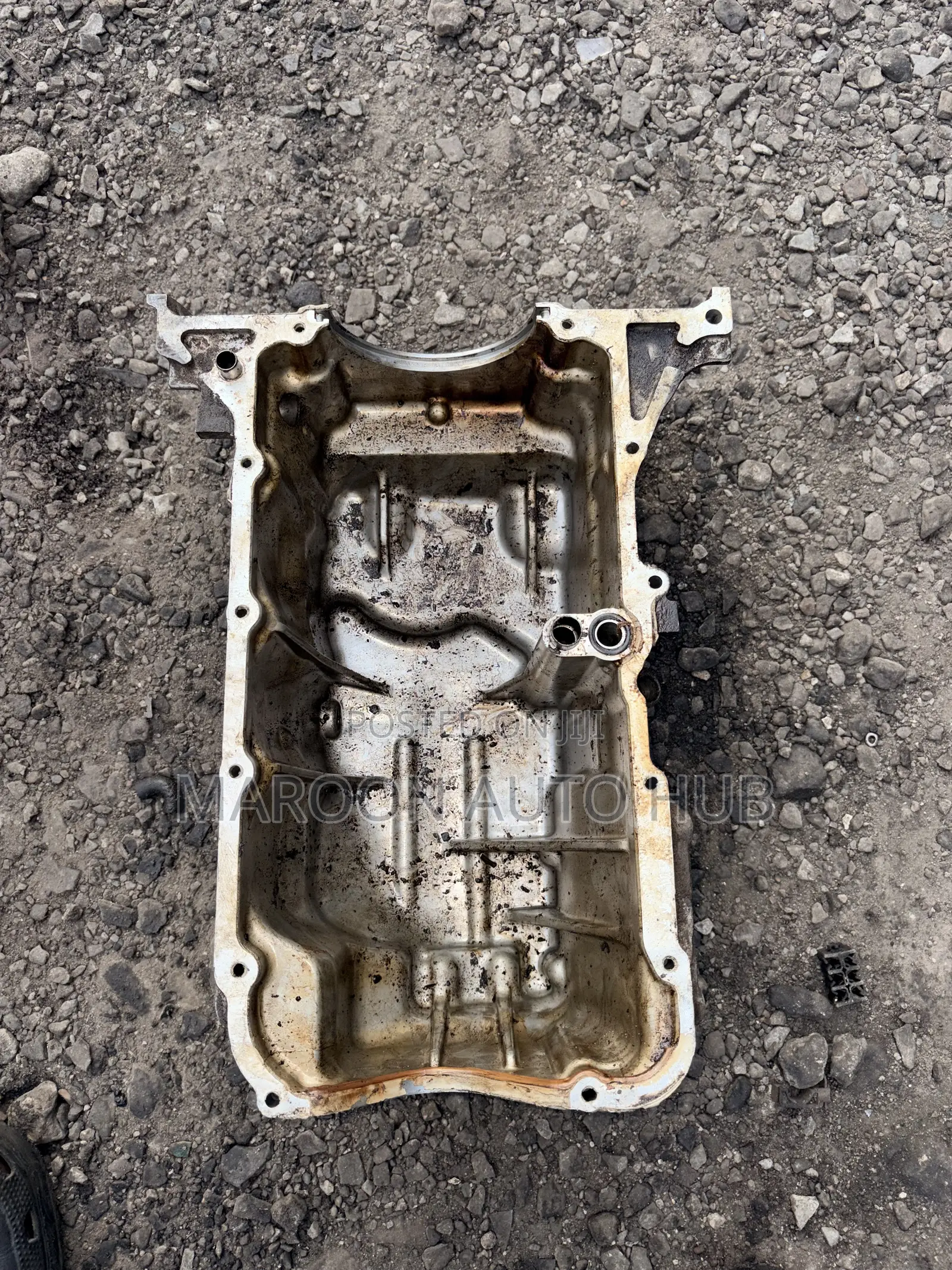 Honda Fit 2011 Engine Oil Sump / Oil Pan