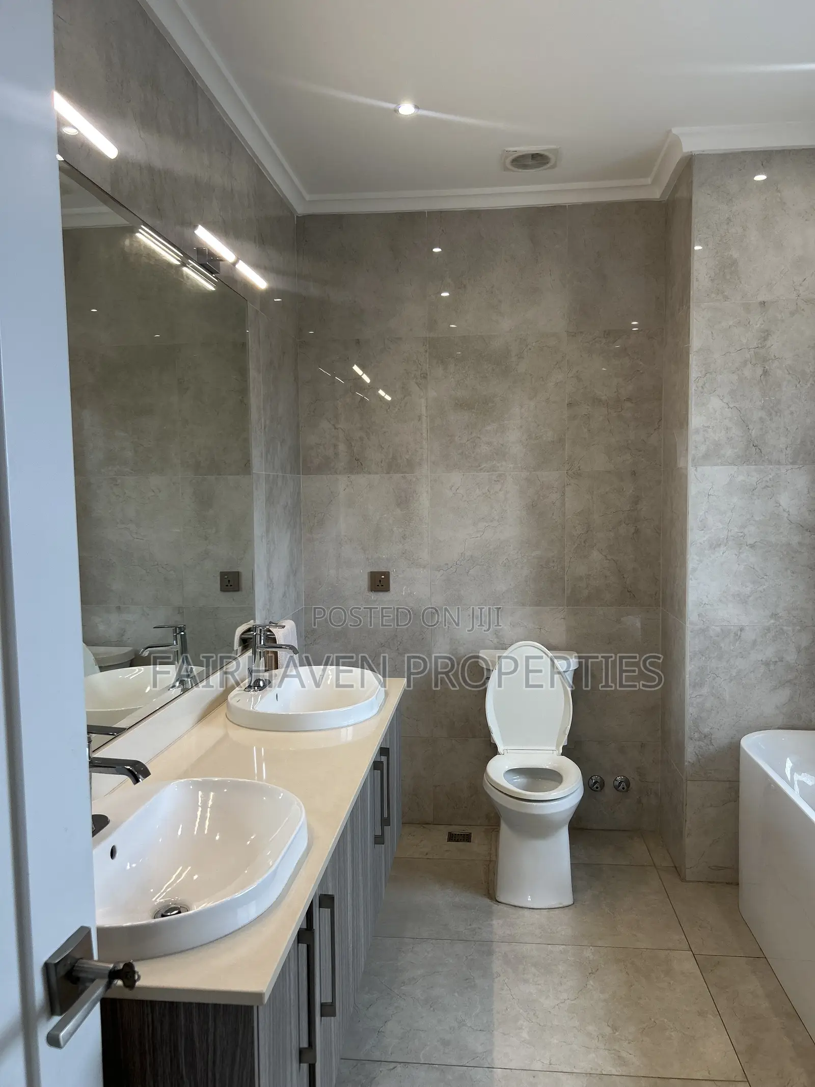 Furnished 3bdrm Apartment in Airport for rent