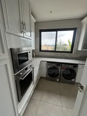 Furnished 3bdrm Apartment in Airport for rent