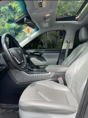 Toyota Highlander XLE AWD 2023 Gray