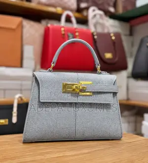 Elegant Grey Ladies Handbag | Premium Top-Handle Bag