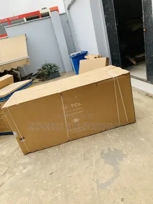 TCL 708 LTRS Double Door Chest Freezer – White (F920CFSL)