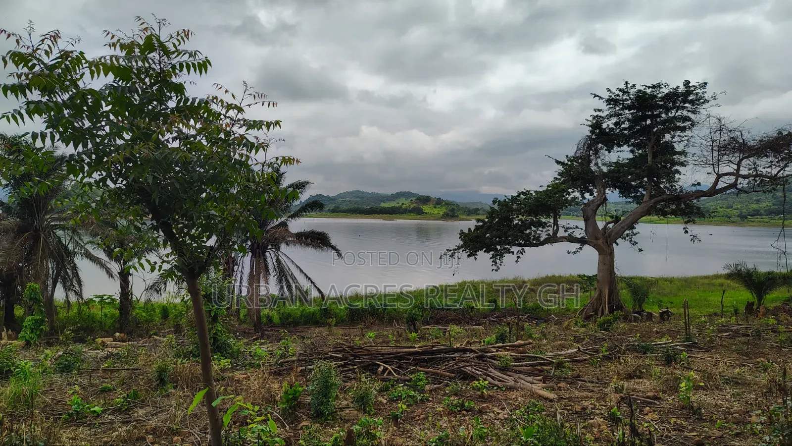 VOLTA REGION, (TONGOR-KAIRA) _ 10 Plots (1.52 Acres) Riverfront Land