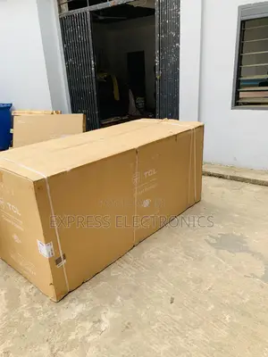 Lovely New TCL 708 LTRS Double Door Chest Freezer – White (F920CFSL)