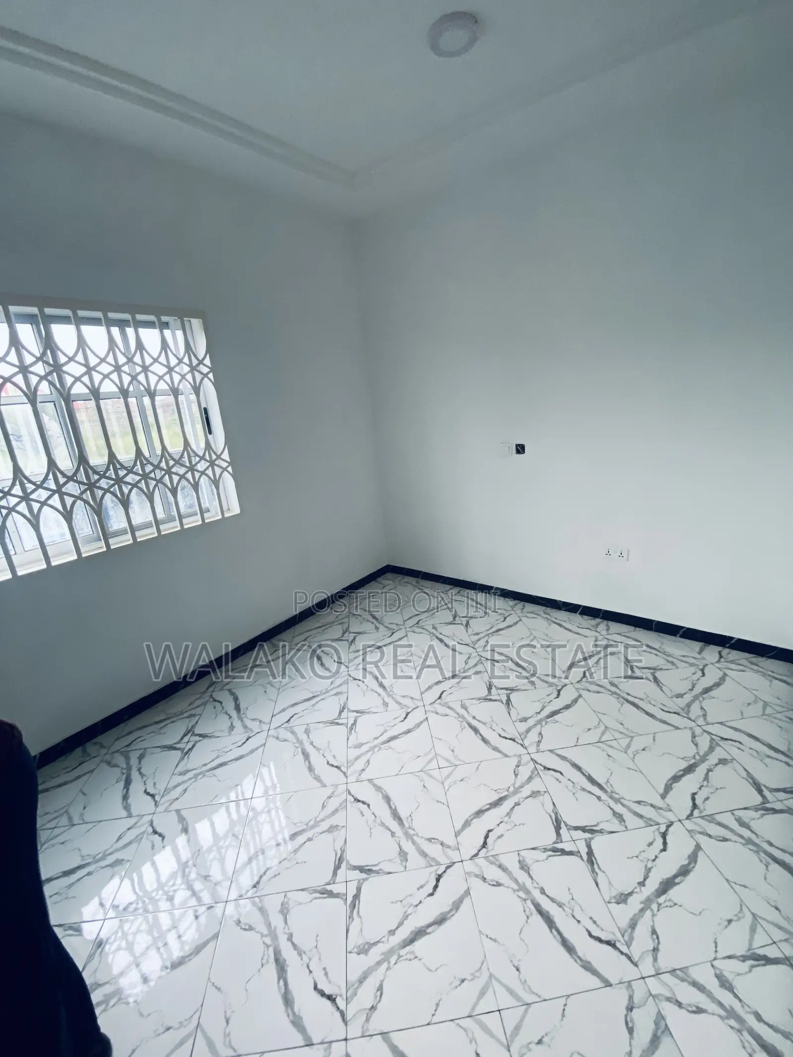3bdrm House in Pokuase for sale
