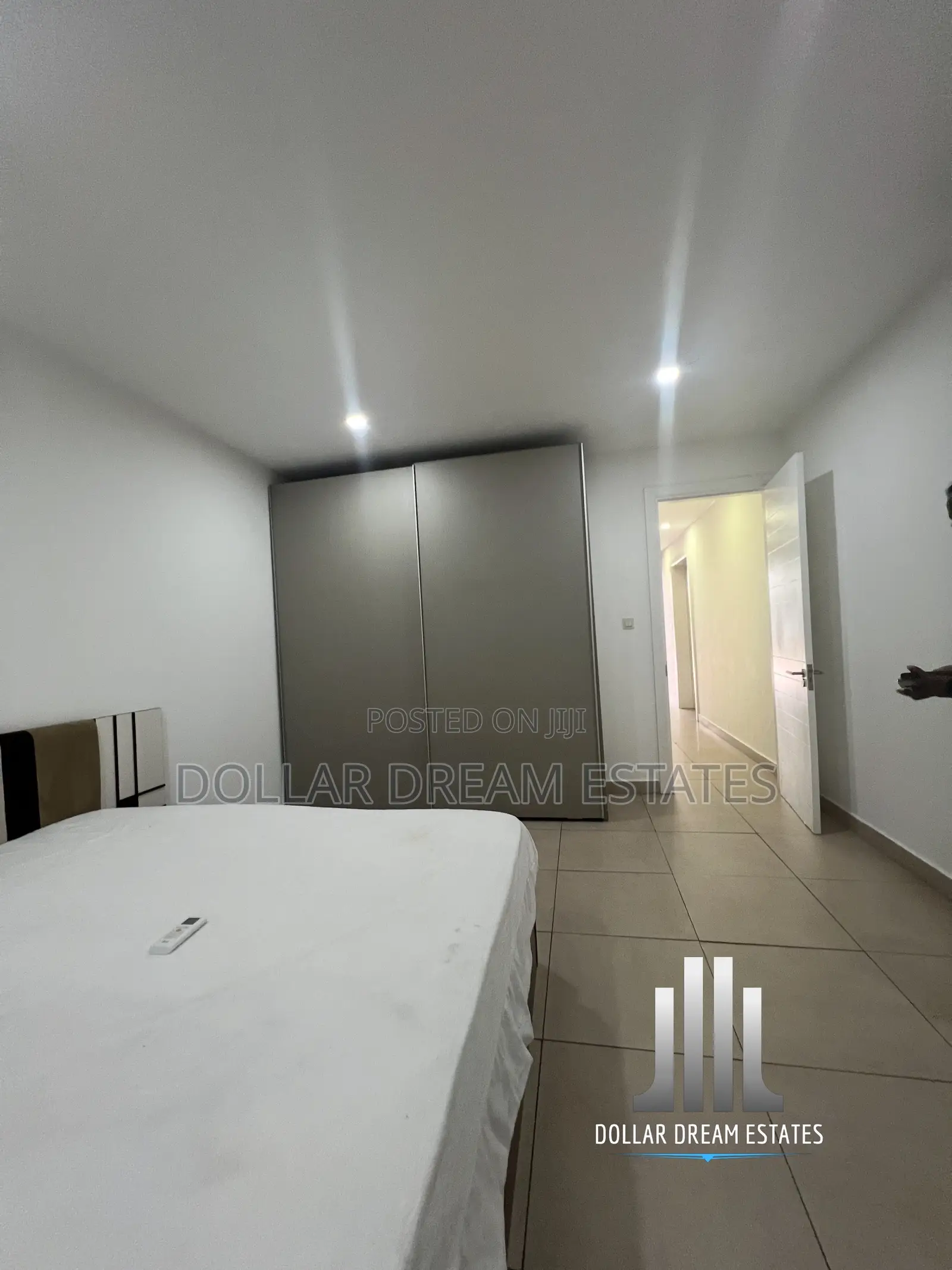 Furnished 5bdrm Townhouse / Terrace in North Ridge for rent