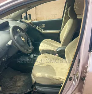 Toyota Vitz 2010 Pink