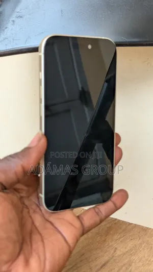 Apple iPhone 15 128 GB Gold