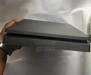 PS4 Slim (Jailbreak) Loaded With Games + 1 Controller