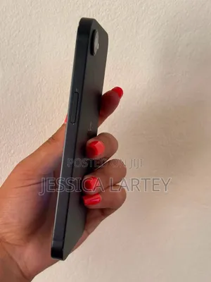 Apple iPhone 16e 128 GB Black