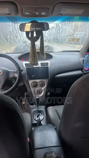 Toyota Yaris 2012 White