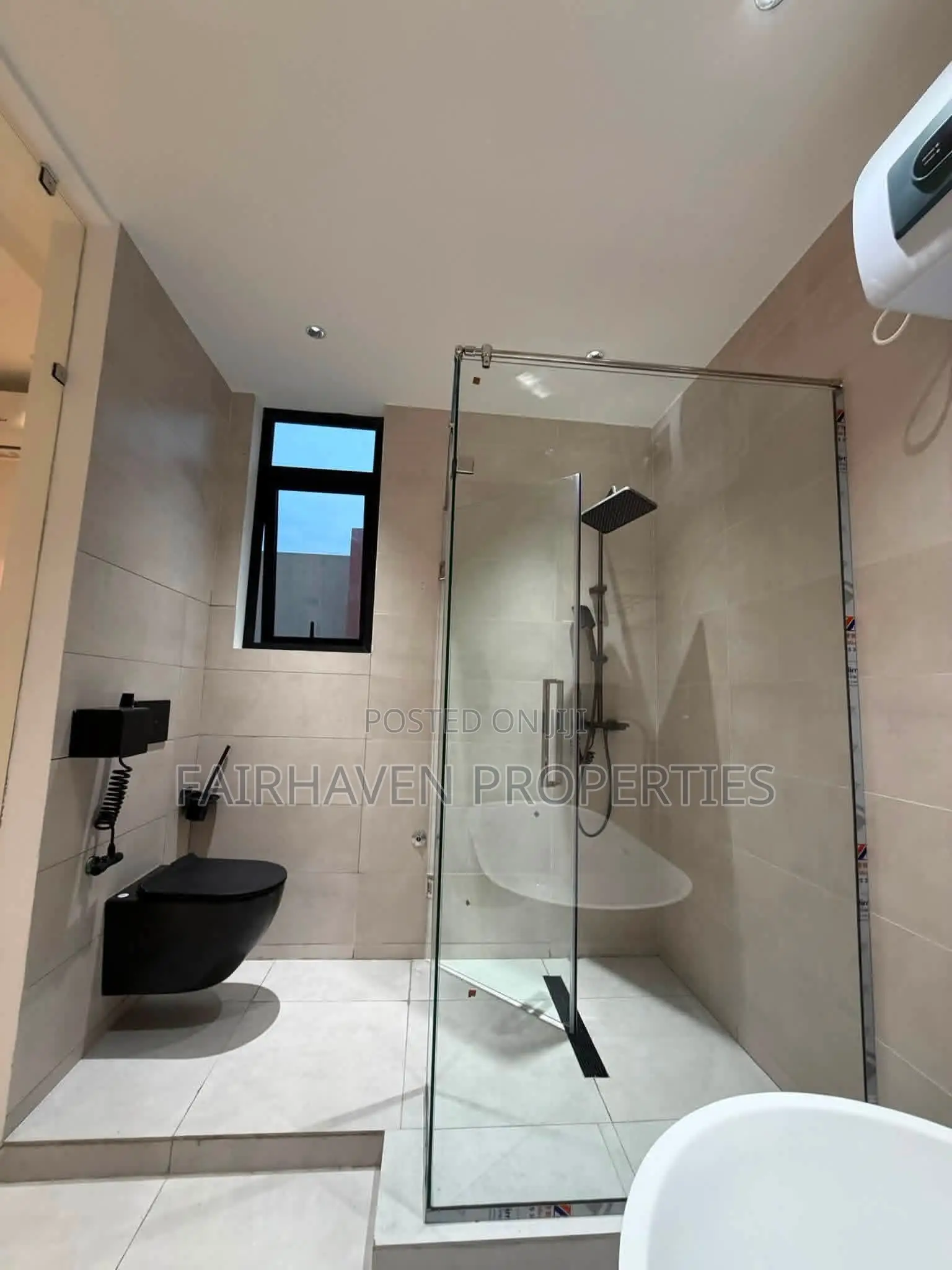 4bdrm House in Fairhaven, East Legon for sale