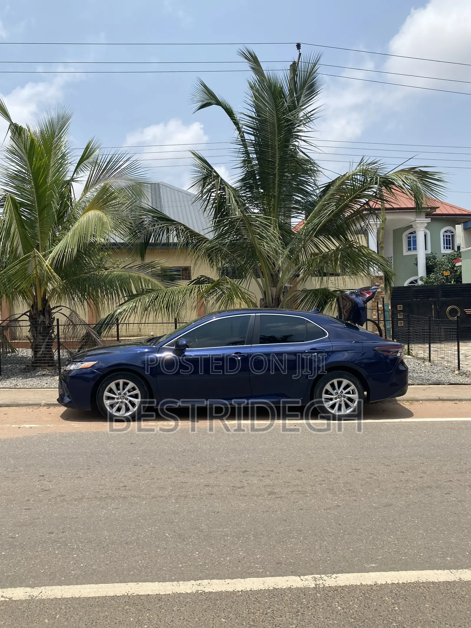 Toyota Camry LE 2021 Blue