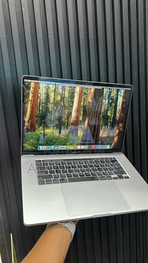 Laptop Apple MacBook Pro 2019 16GB Intel Core i9 SSD 1T