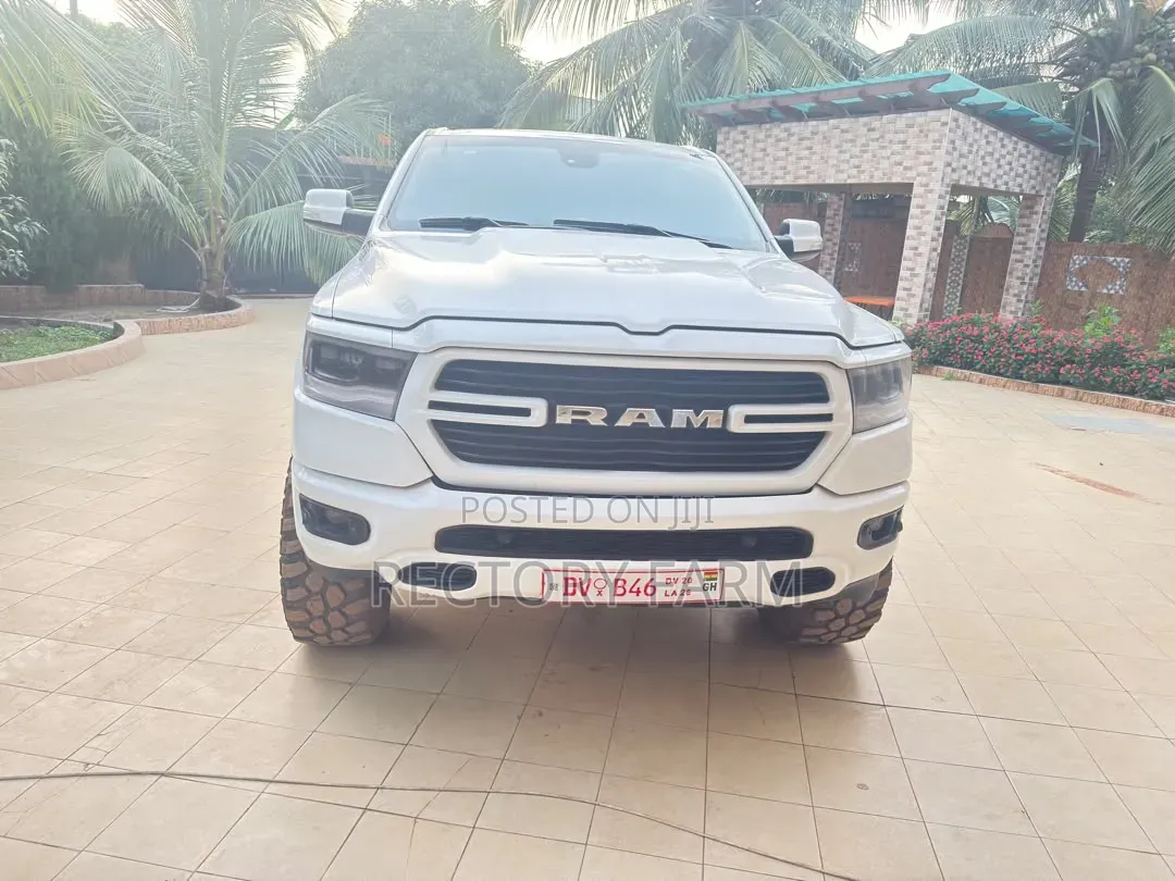 Dodge RAM 1500 5.7 Petrol RWD 2019 White