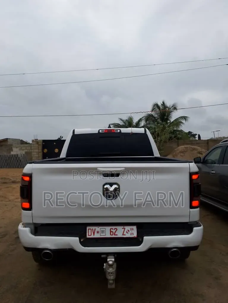 Dodge RAM 1500 5.7 Petrol RWD 2019 White