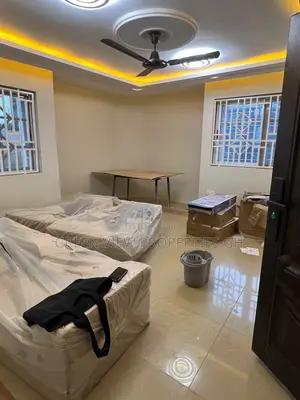 1bdrm Apartment in West Hills Mall Area for rent
