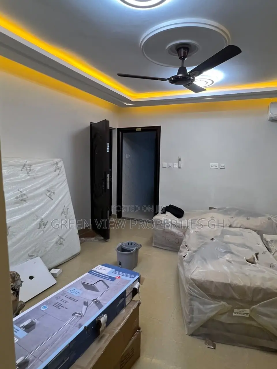 1bdrm Apartment in West Hills Mall Area for rent
