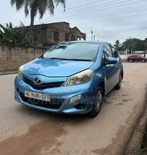 Toyota Vitz 2012 Blue