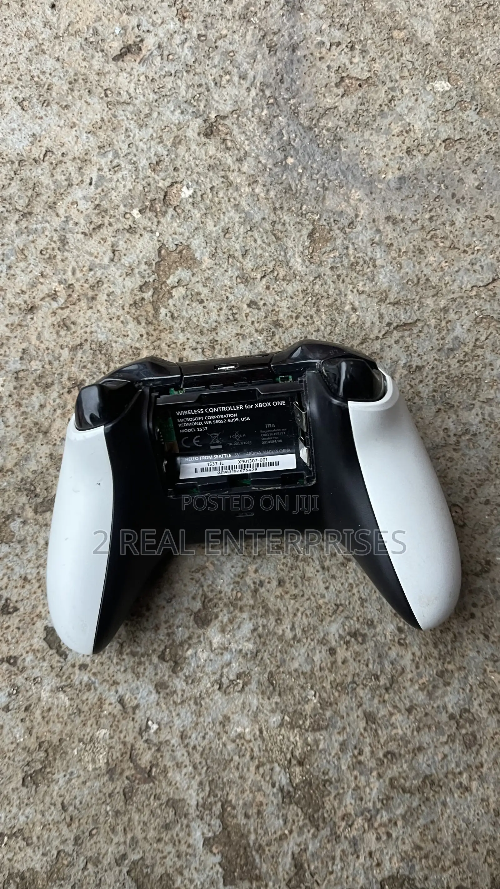 Xbox One Wireless Controller No Back Cover