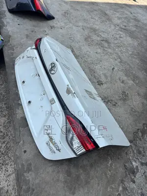 Toyota Corolla 2019-2020-2021-2022-2023-2024 Boot / Tailgate