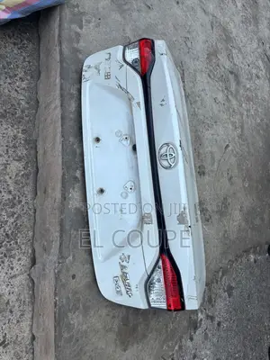 Toyota Corolla 2019-2020-2021-2022-2023-2024 Boot / Tailgate