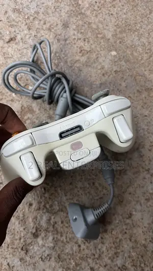 Original Xbox 360 Wired Controller