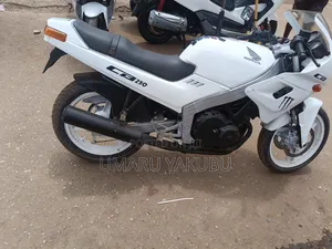 Honda CB 2025 White