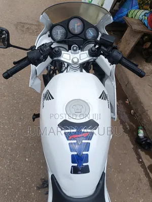 Honda CB 2025 White