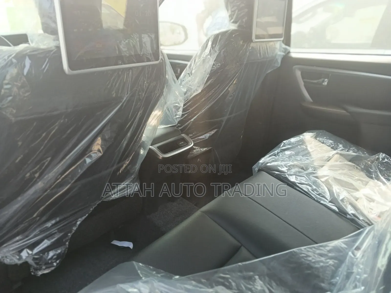 Toyota Fortuner 2024 Green