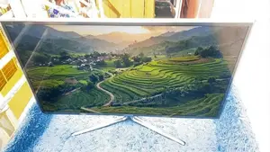 Samsung 43" Smart LED TV - Super Clean