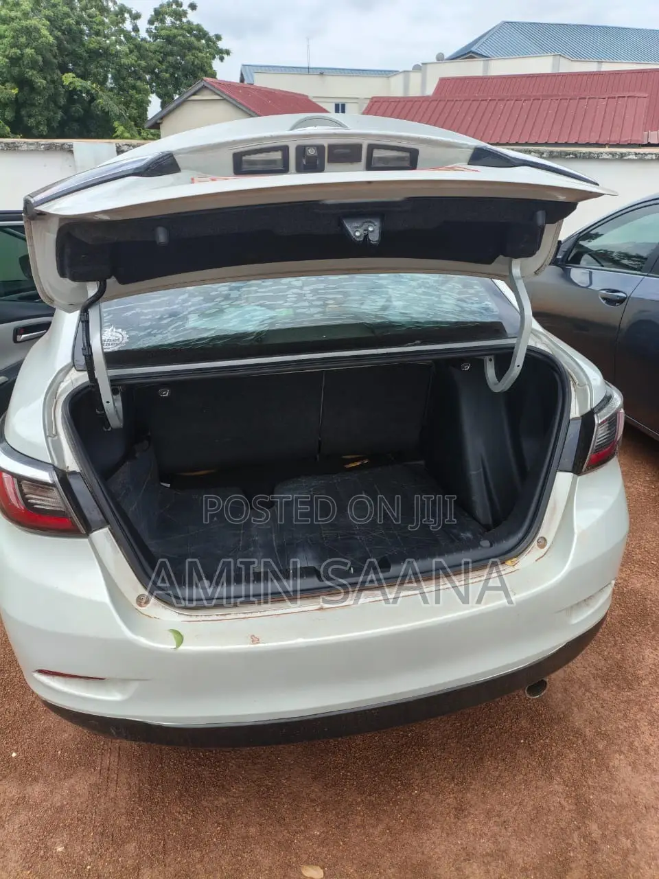 Toyota Yaris iA 1.5 FWD 2019 White