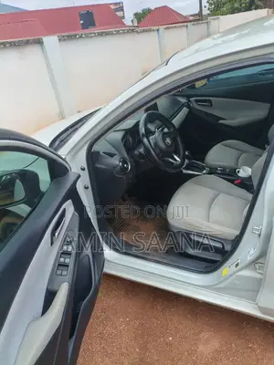 Toyota Yaris iA 1.5 FWD 2019 White