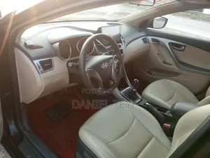 Hyundai Elantra Limited Sedan FWD (1.8L 4cyl 6A) 2013 Black