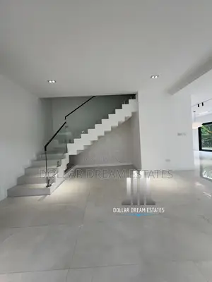 4bdrm Townhouse / Terrace in Cantonments for rent