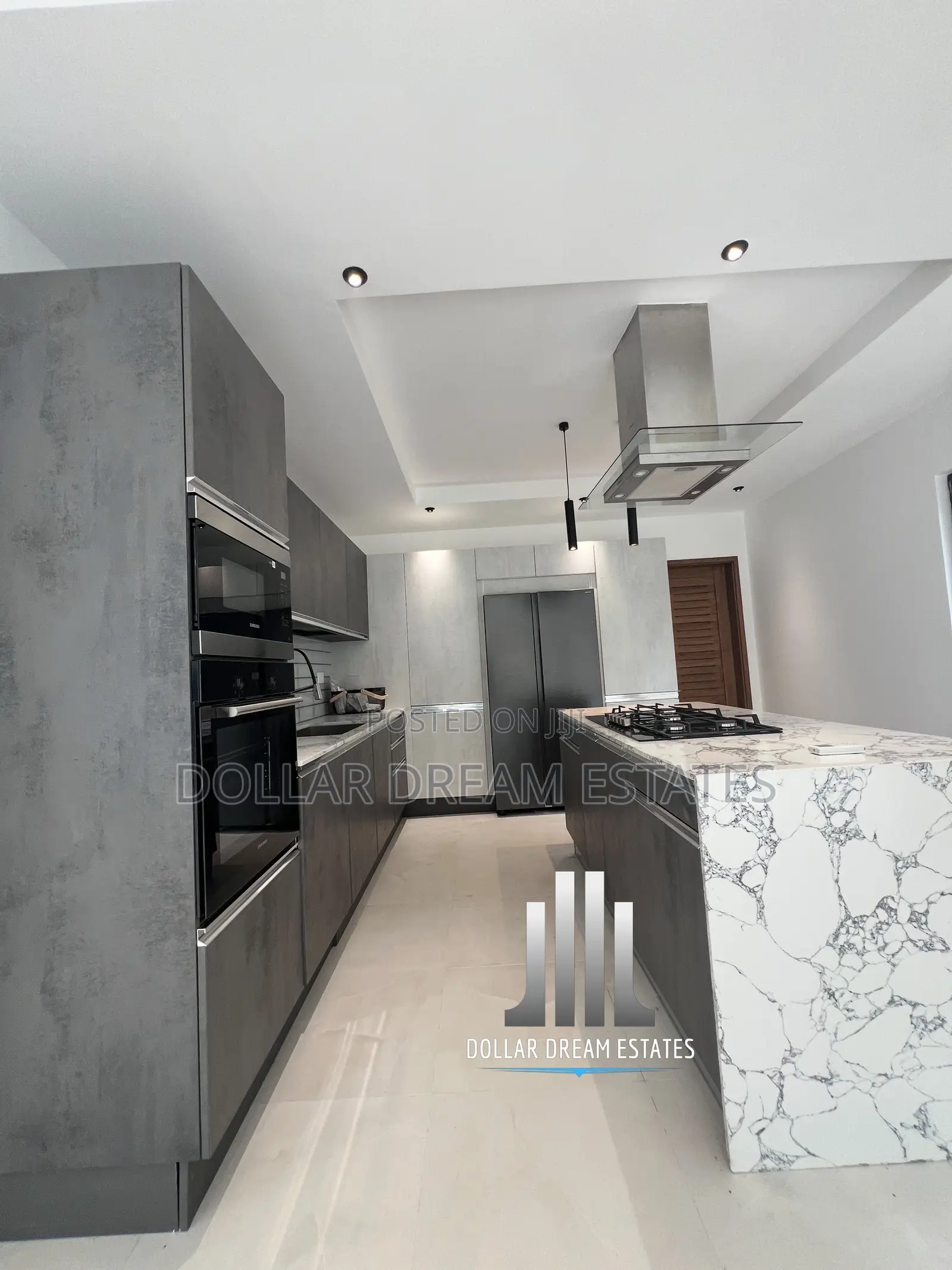 4bdrm Townhouse / Terrace in Cantonments for rent
