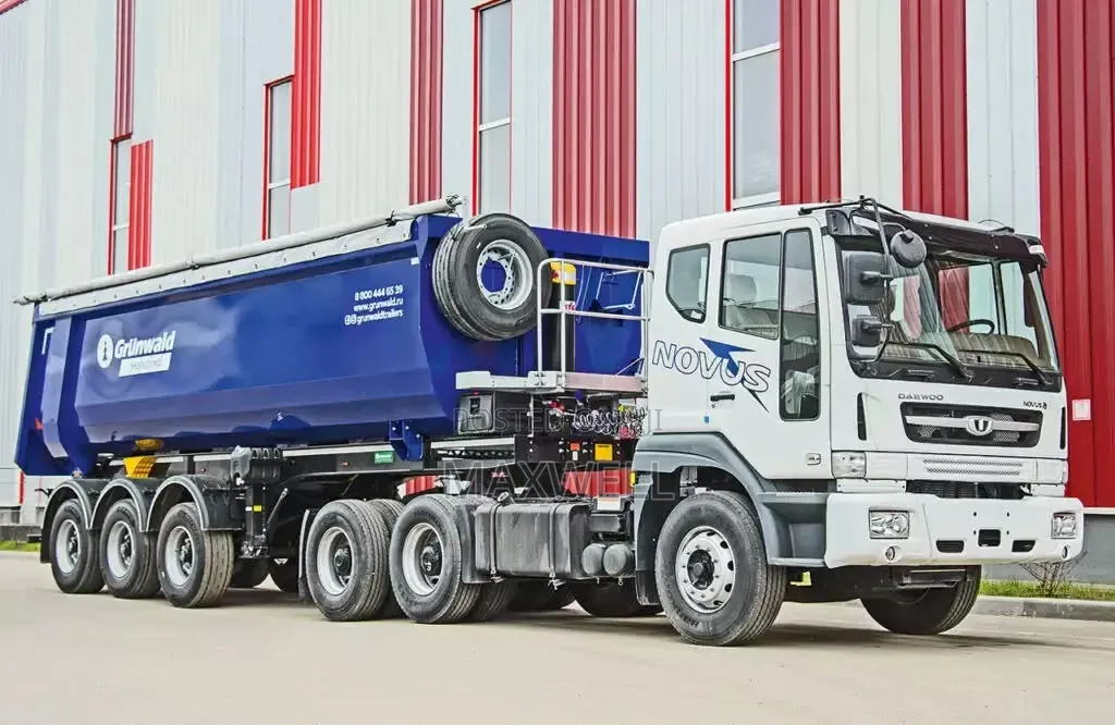 Daewoo Novus Euro II 6x4 Tractor Head