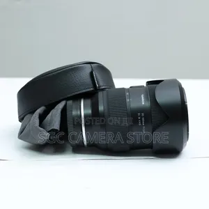 Tamron 35-100mm F2.8 DI VC Lens // Sony E Mount// 6months Warranty.
