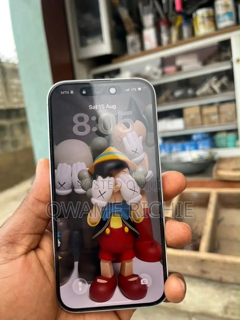 New Apple iPhone 16 128 GB White