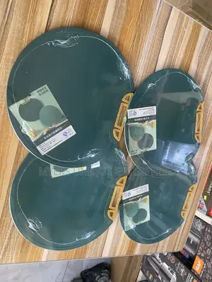 Round Kitchen Cutting Board With Hanging Handle