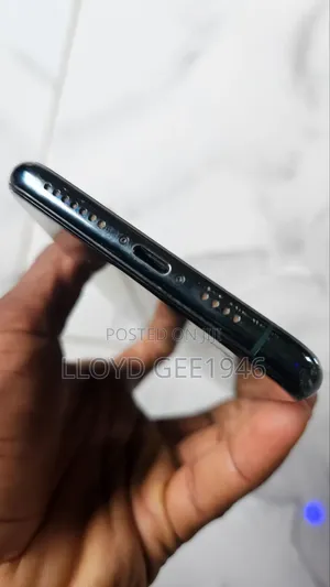 Apple iPhone 11 Pro Max 64 GB Black