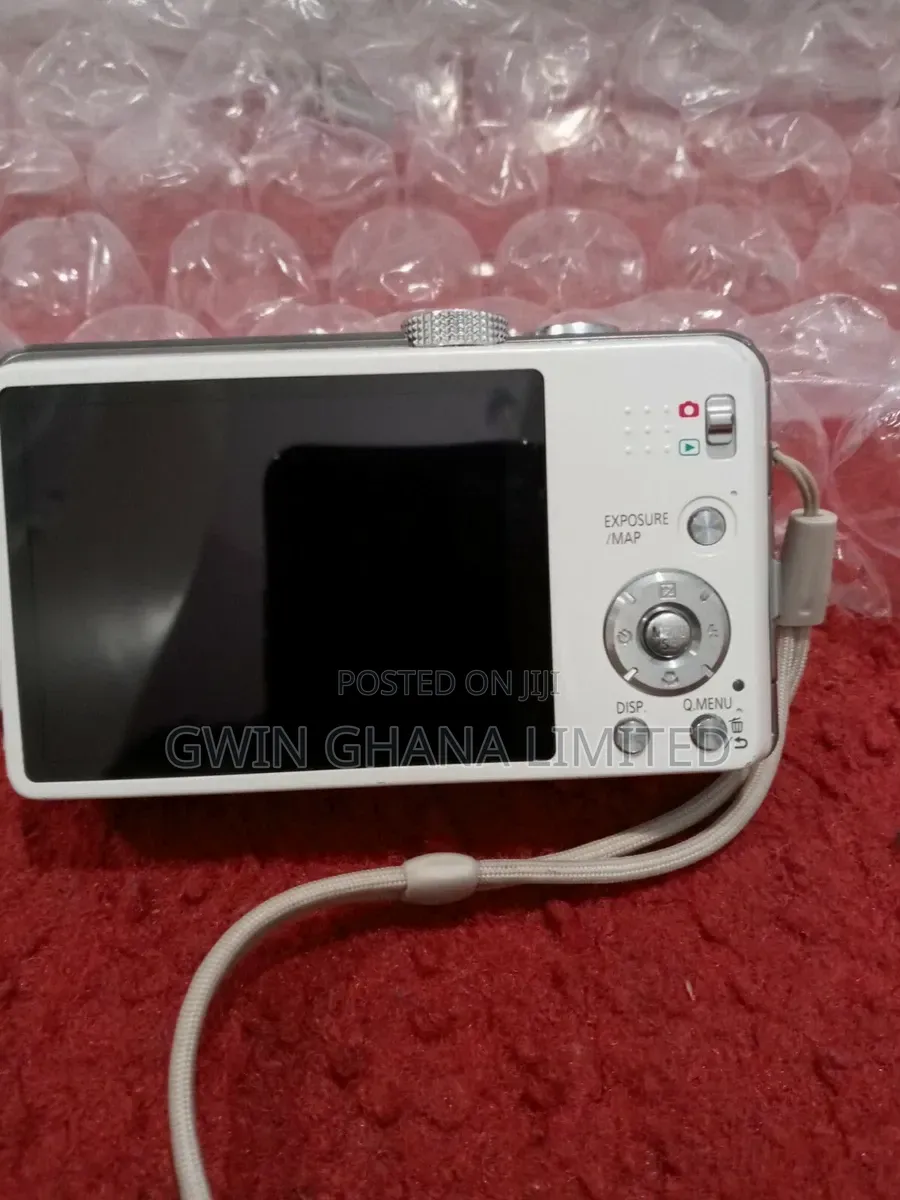 Panasonic Lumix DMC-ZS20 Digital Camera Touchscreen, GPD