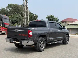 Toyota Tundra 2017 Gray